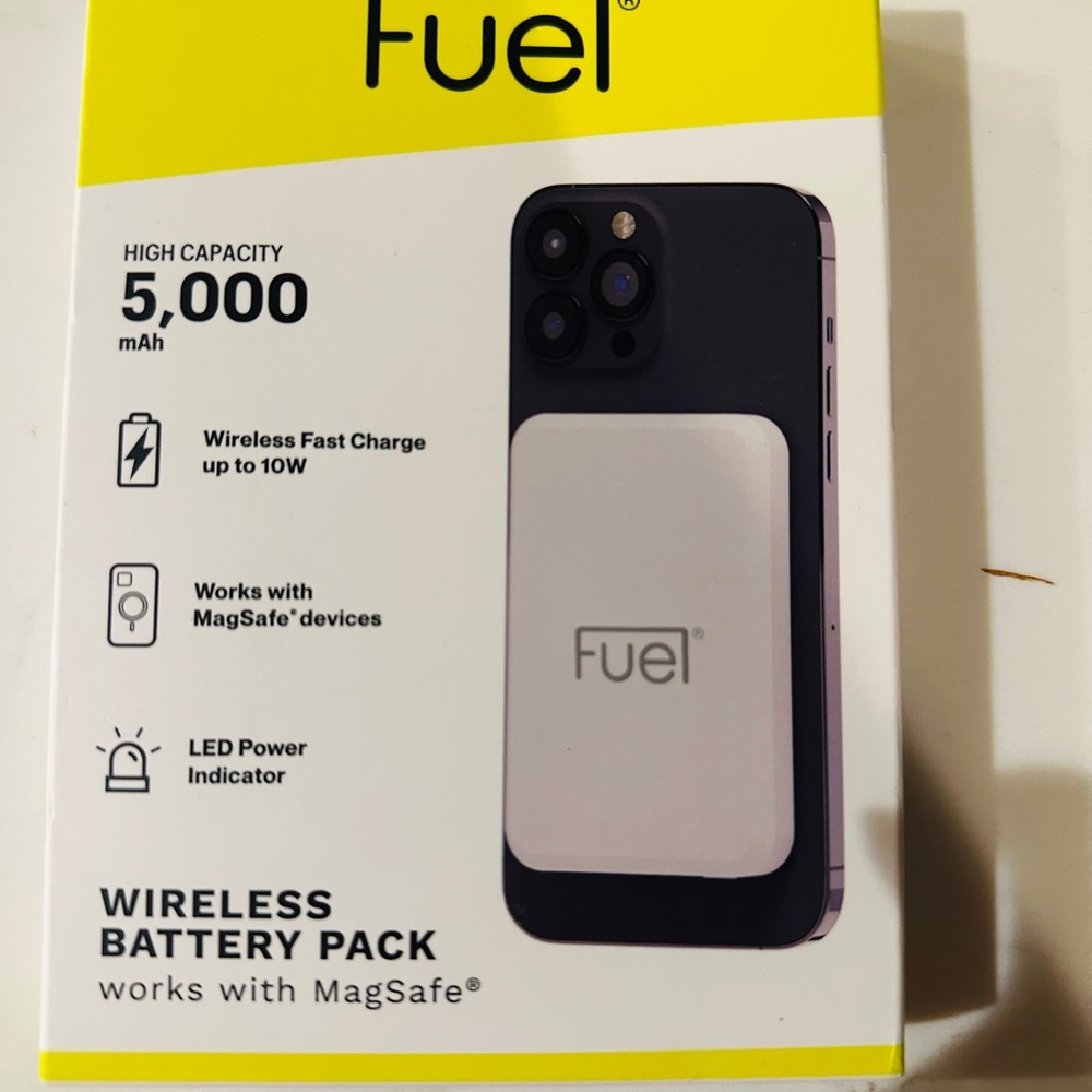 Wireless Battery Pack with MagSafe - Black